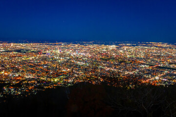 藻岩山の山頂展望台から見た、札幌市の夜景