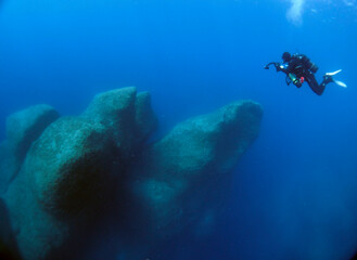 Scuba Diving and Underwater Photography Malta Gozo Comino - Wrecks Reefs Marine Life Caverns Caves History
