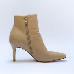 Obraz premium women shoe with white background - productphotography with heel