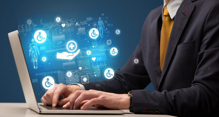 hand browsing on the internet for medical issues