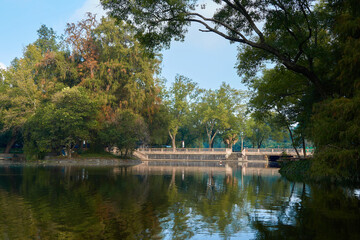 Fototapeta na wymiar Lago de Chapultepec in Mexico City.