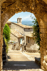 Naklejka premium Portail de la Garde, Lacoste, Provence, Frankreich 