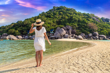 Woman at  Nang Yuan Island, Koh Tao,