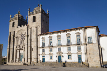 Fototapeta na wymiar Cathedral of Porto