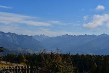 Schöne Landschaft auf der Krabesalm bei Altrei in Südtirol  © Sigena