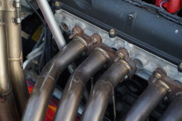 Race car's pipe header design