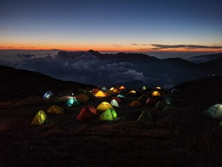 夜のテントサイト