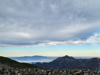 笠ヶ岳と白山遠望