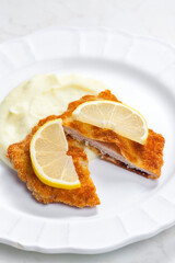 veal schnitzel with mashed potatoes