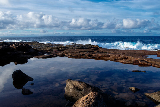 Piscina natural de Barranquillo del Vino en el municipio de G&aacute;ldar en la isla de Gran Canaria, Espa&ntilde;a