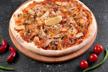 photo of pizza on the table	