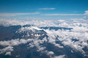 Fototapeta na wymiar View of Andean Mountains in La Paz City, Bolivia