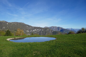 Lago di montagna