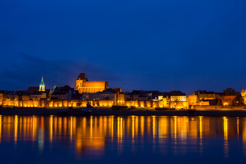 Obraz na płótnie Canvas Night view to the city of Torun, Poland