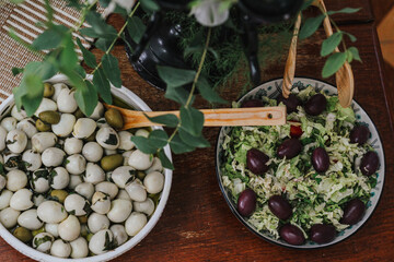 Mesa de antepastos e comiditas