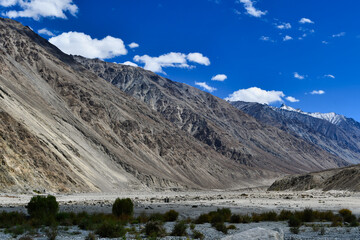 Travel to Pangong Tso from Nubra Valley Via Agham – Shyok village route