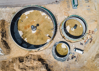 Grundlastfähige Energieerzeugung - Neuabu einer Biogasanlage, Luftbild.
