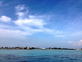 The Thousand Islands, tropical islands. Spectacular views of the forest and the sea.