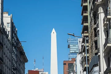 Fototapete Rund Buenos Aires November 5, 2022, Obelisk in July 9th street Tirustic point in Buenos Aires © patoouupato
