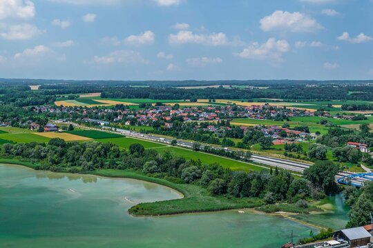 Blick &uuml;ber das Ammersee-Ufer auf Eching am n&ouml;rdlichen Ammersee