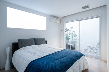 プロジェクターがある モダンスタイルのベッドルーム