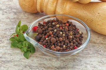 Peppercorn mix heap in the bowl