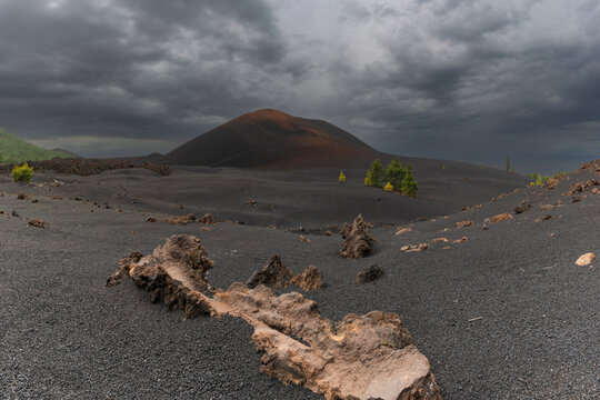 Spain, Canary Islands, View ofChinyero volcano and surrounding landscape