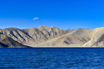 Fototapeta na wymiar Pangong Tso or Pangong Lake is an endorheic lake spanning eastern Ladakh (India) and West Tibet situated at an elevation of 4,225 m.