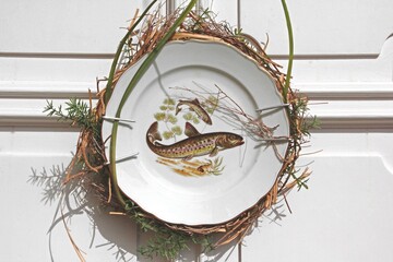 Teller mit Fisch-Deko