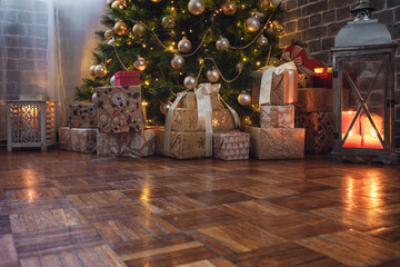 Wrapped presents under the Christmas tree - 544086041