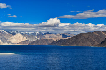 Fototapeta na wymiar Pangong Tso or Pangong Lake is an endorheic lake spanning eastern Ladakh and West Tibet situated at an elevation of 4,225 m.