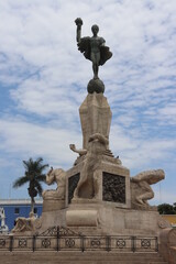 Fototapeta na wymiar Monument to the heroes of Independence (Monumento a los próceres de la independencia) - La Libertad (Perú)