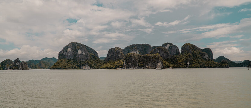 Panoramic view of stunning landscapes in Ha Long Bay, Vietnam