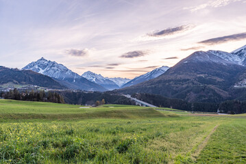 Blick von Patsch ins Stubaital mit Europabrücke