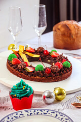 Guirlanda de Brownie com Brigadeiros e Cerejas