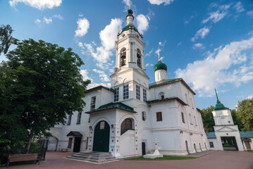 Fototapeta na wymiar Cathedral of Athanasius and Cyril in Yaroslavl, Russia.