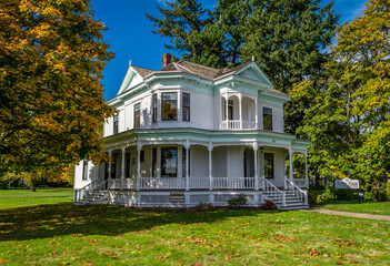 Historic Brown House in Stayton Oregon