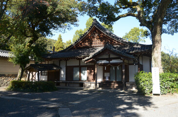 Obraz premium 秋の松尾大社 客殿 京都市西京区神社