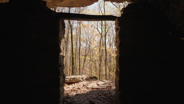 Moonshiners Cave and Waterfall Near Devil&rsquo;s Den State Park Arkansas USA