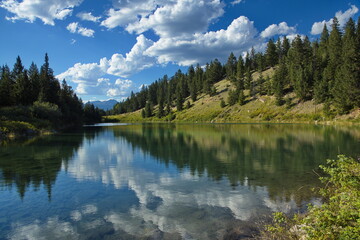 Fototapeta na wymiar Fourth Lake on Five Lakes Trail in Jasper National Park,Alberta,Canada,North America 