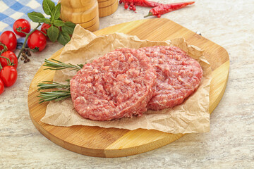 Raw pork cutlet for burger