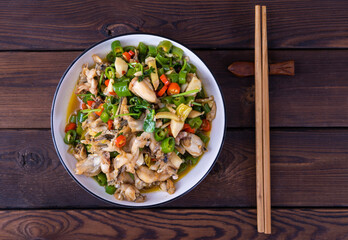 Stir-fried bullfrog is a traditional delicacy