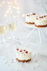 Mini cheesecake served with festive toppings 