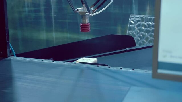 Artificial intelligence encourages the introduction of suction cup robots in garbage sorting