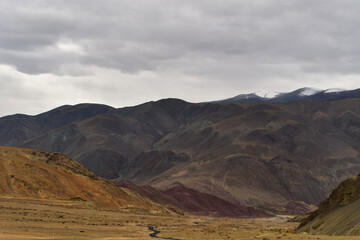 Fototapeta na wymiar PANGONG TO TSOMORIRI via KAKSANG LA HORA LA, Ladakh (India)