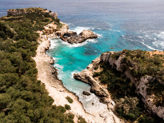 Luftaufnahme von Cala S'Almunia in Mallorca