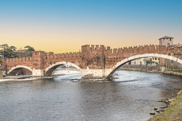 The beautiful Castelvecchio Bridge in Verona at sunset