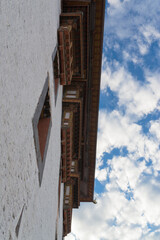 wall with sky and clouds