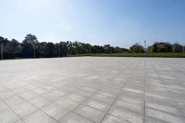 empty floor in city park
