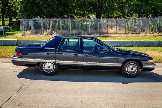 1992 Buick Roadmaster Sedan